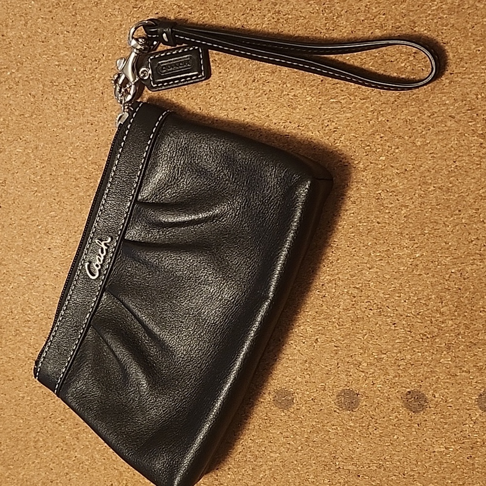 NWOT Coach Wristlet